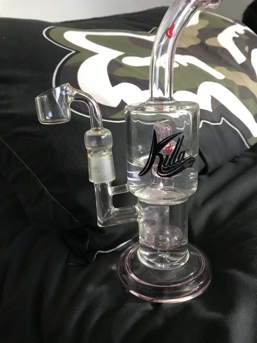 A glass water pipe from Hi Supply, photographed by a customer